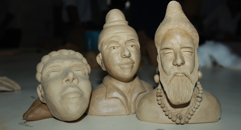 clay used in sculpture